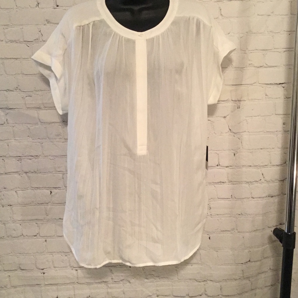 Women’s Short Sleeve Blouse
